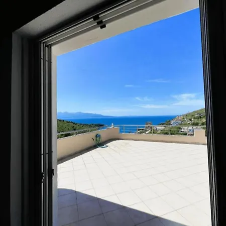 Sunset In - Sea View & Balcony *