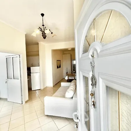 Sunset In - Sea View & Balcony فندق ساراندا