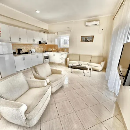 Sunset In - Sea View & Balcony فندق ساراندا