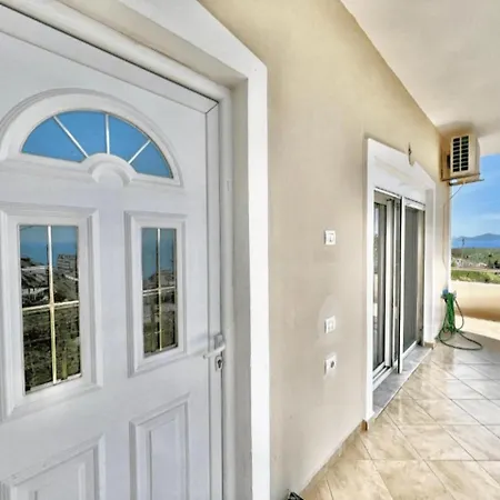 Sunset In - Sea View & Balcony ساراندا