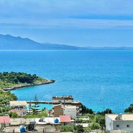 Sunset In - Sea View & Balcony ساراندا